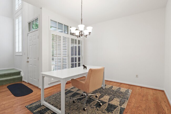 Building Photo - 11457 Hollow Timber Ct