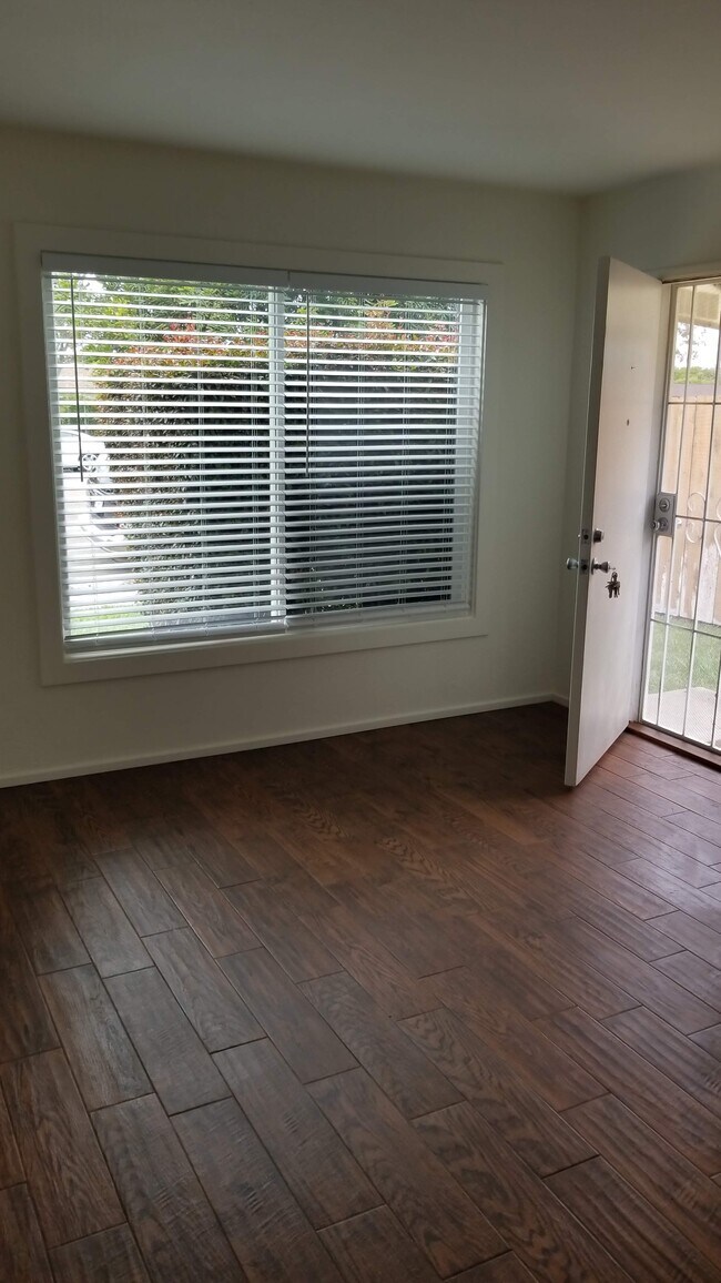 Building Photo - 3252 Clairemont Mesa Blvd