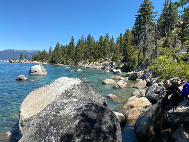 Foto del edificio - 1148 Herbert Ave