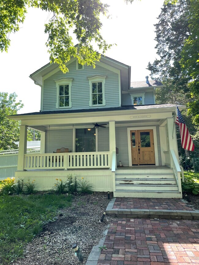 Building Photo - 845 Alabama St
