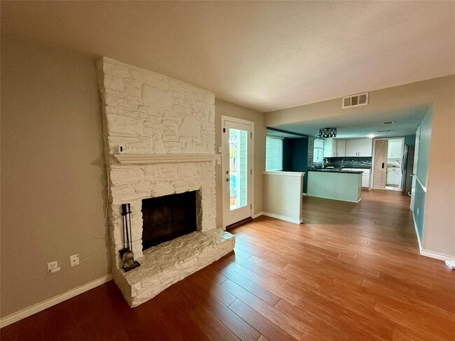 Building Photo - 3408 Ambleside Dr