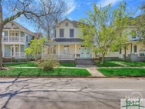 Building Photo - 723 E Henry St