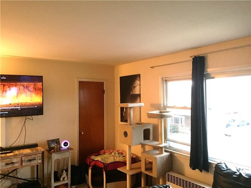 Foto del edificio - 138 Winham Ave