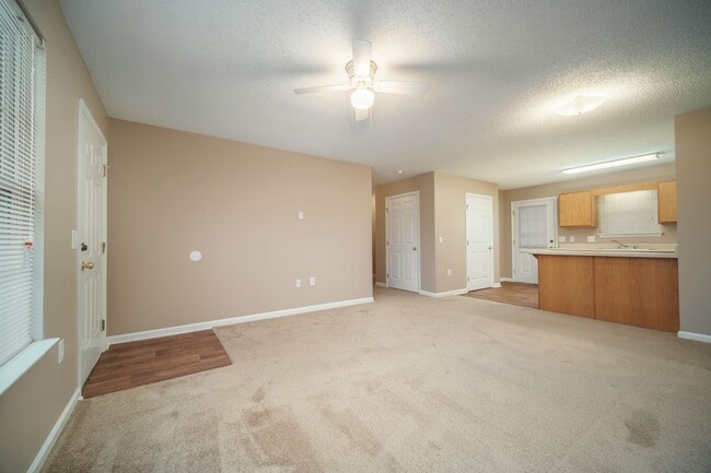 Foto del edificio - Private Villa Neighborhood****** Rent $1,075/month*********Affordable Living