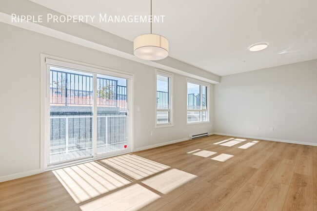 Photo du bâtiment - AMAZING 2 BEDS/ 2 BATHS CONDO WITH UNDERGR...