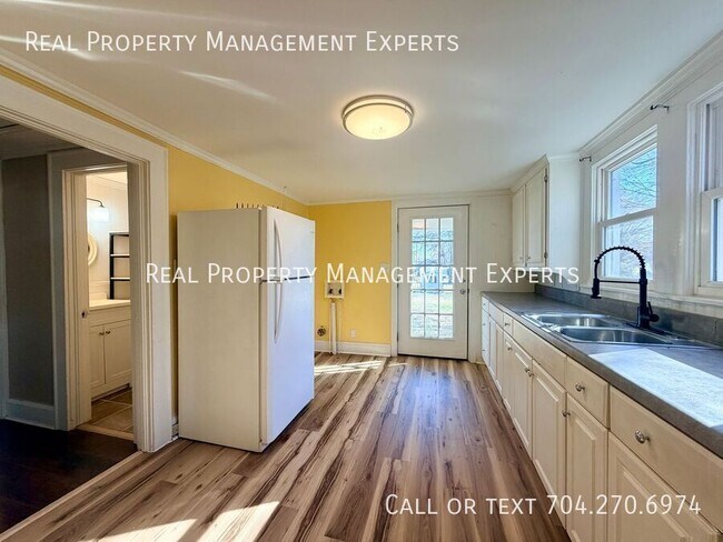 Foto del edificio - 4 Hickory St SW