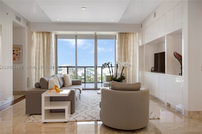 Foto del edificio - 9705 Collins Ave