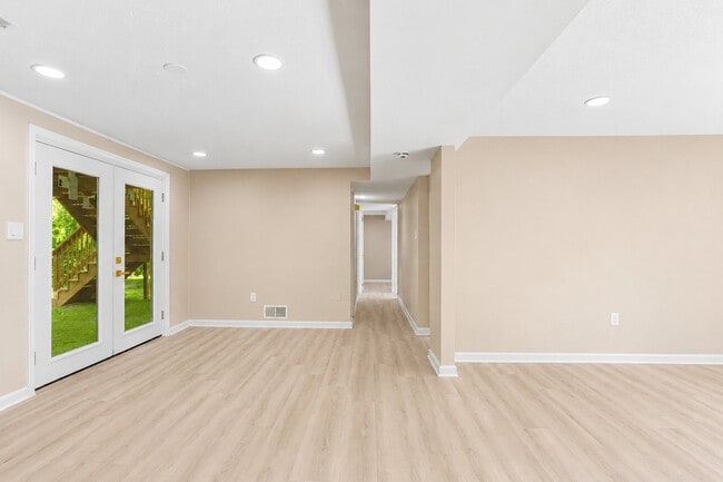 Building Photo - 17211 Usher Pl