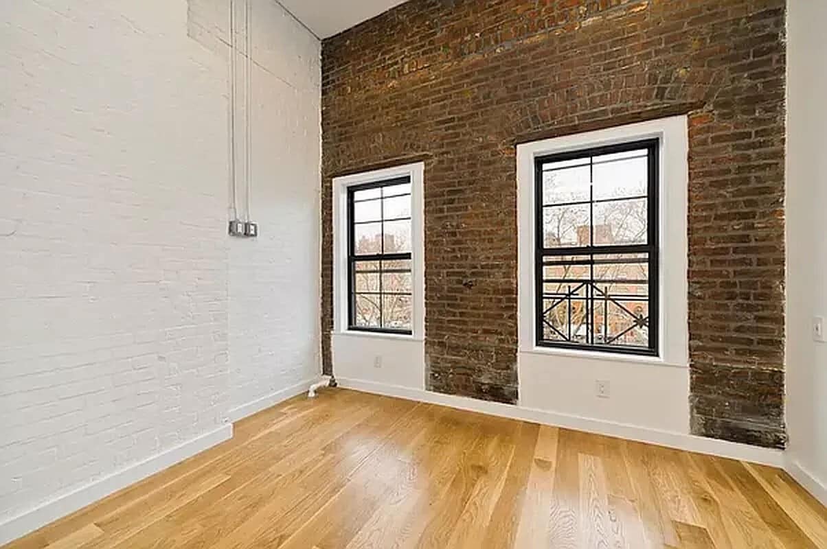 Primary Photo - 102 Forsyth Street