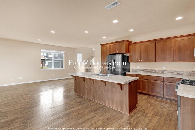 Building Photo - Five Bedroom Beauty in Bethany - Gorgeous ...