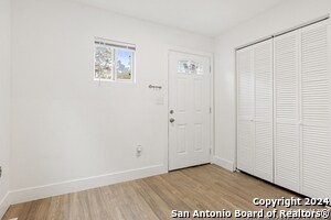 Foto del edificio - 17807 Hilltop Dr