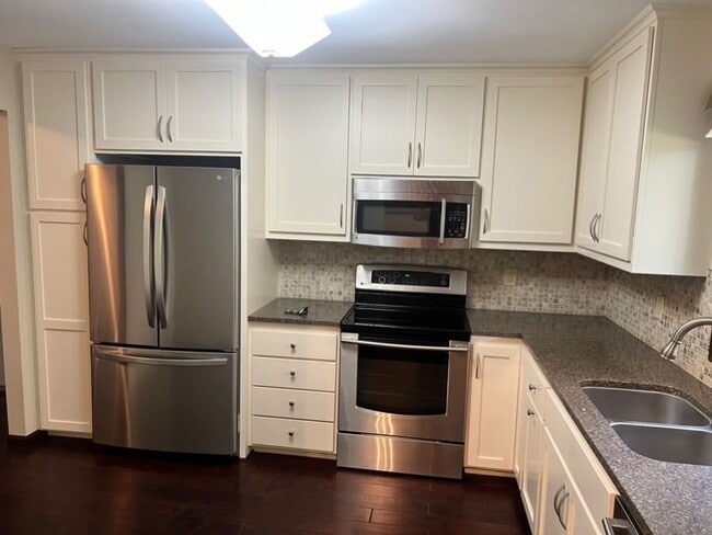 Building Photo - 4225 Lodgepole Dr