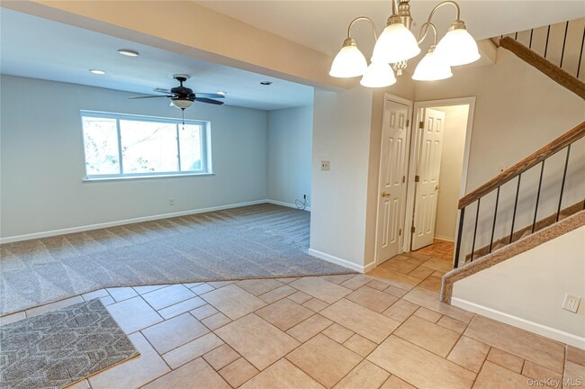 Foto del edificio - 213 Storm Dr