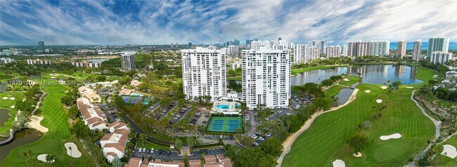 Foto del edificio - 20225 NE 34th Ct