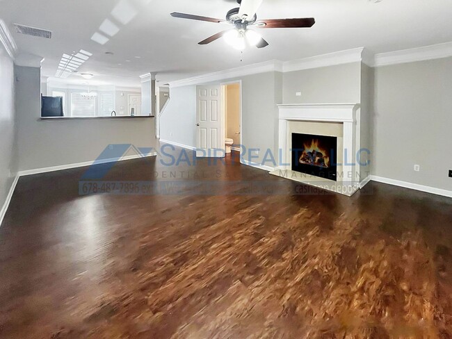 Building Photo - 715 Crestwell Cir