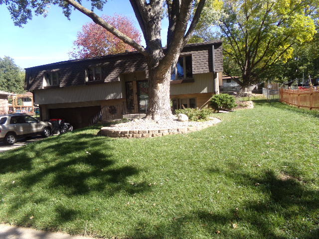Primary Photo - Very Rare 3 BR Home with Amazing Outdoor F...