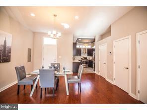 Primary Photo - 1008 Mt Vernon St