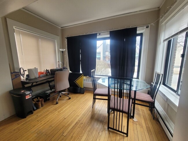 Interior Photo - 2564 Lake