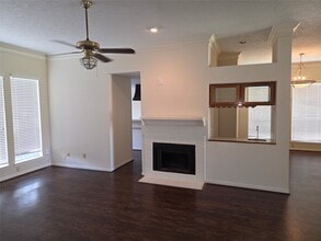 Building Photo - 15114 Farndale Dr