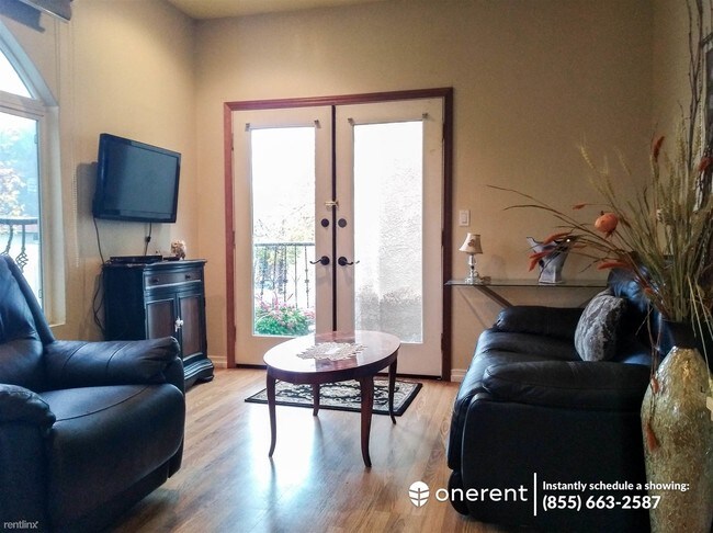 Foto del edificio - 6401 Fairmount Ave