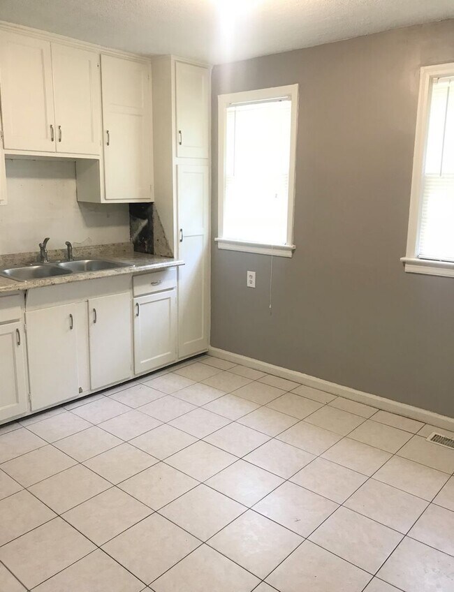 Foto del edificio - 617-617 N Broadway St