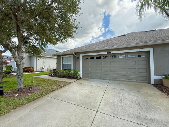 Foto del edificio - "Charming 3-Bedroom Townhouse in Wesley Ch...