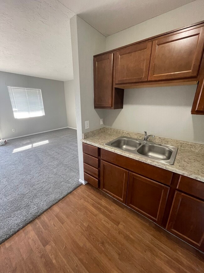 Foto del edificio - 8922 N 11th St