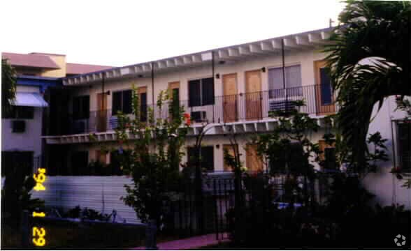 Foto del edificio - 16851 NE 21st Ave