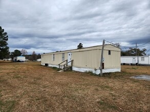 Building Photo - 1004 Aaron Ln