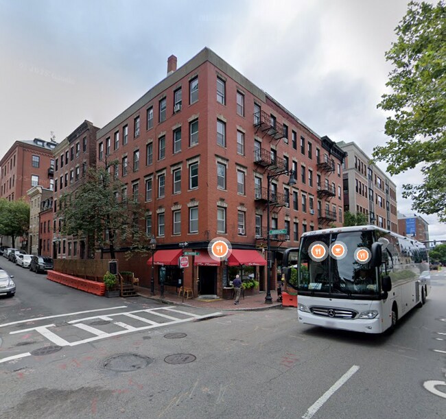 Building Photo - 288 Cambridge St