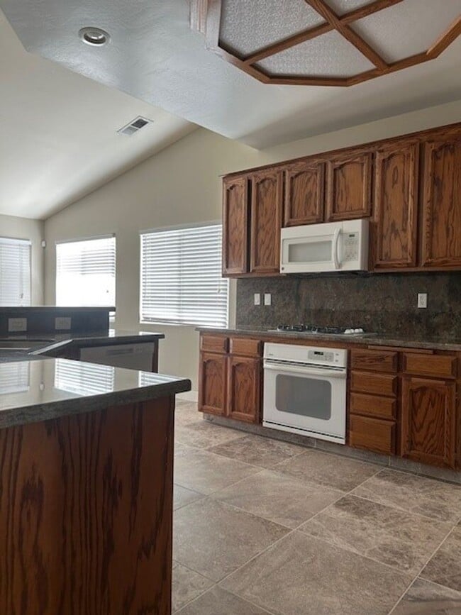 Building Photo - 11100 Myers Ranch Ct