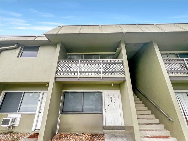 Foto del edificio - 1852 Golf View Ave