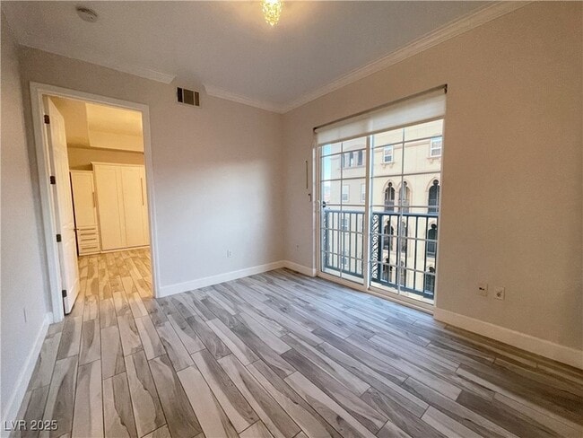 Foto del edificio - 2405 W Serene Ave