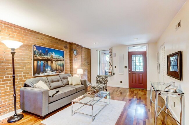 Foto del edificio - 2118 St James Ave