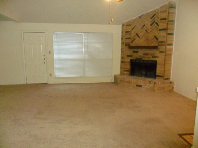 Building Photo - Oak Cliff Place in NW Houston