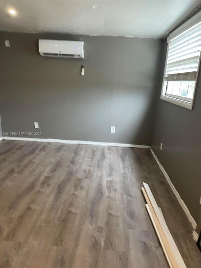 Building Photo - 3XXX Jackson Blvd