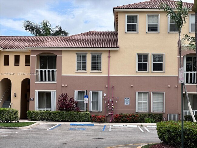 Foto del edificio - 10132 NW 7th St