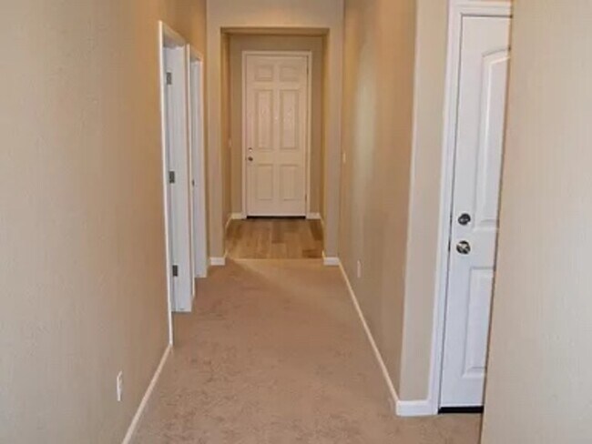 Foto del edificio - 4450 Lacy Ln