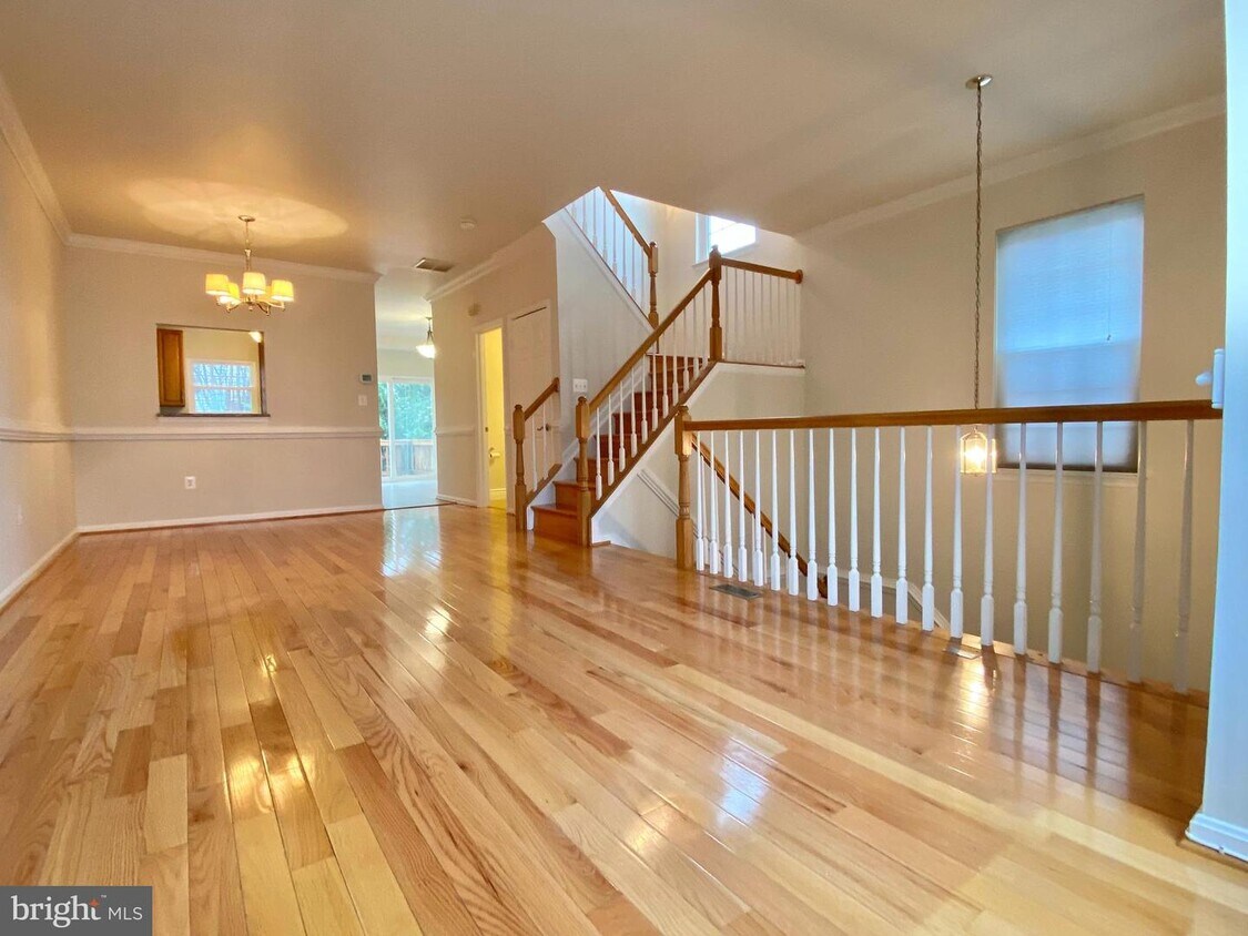 13100 Kidwell Field Rd, Herndon, VA 20171 Townhome Rentals in Herndon