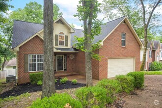 Building Photo - 105 Redbud Dr
