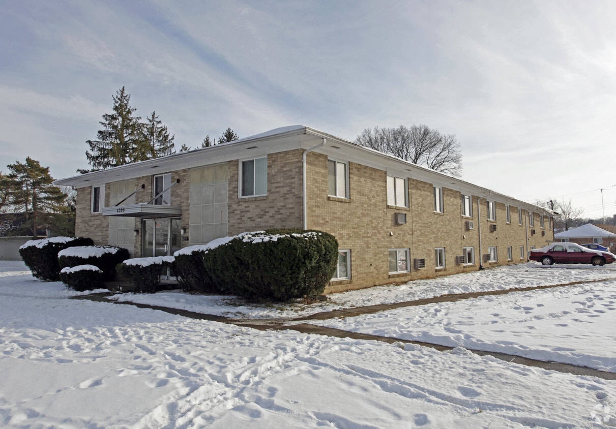 4399 Riverside Dr, Dayton, OH 45405 Apartments in Dayton, OH