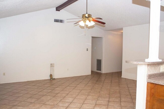 Foto del edificio - 9495 Landis Dr