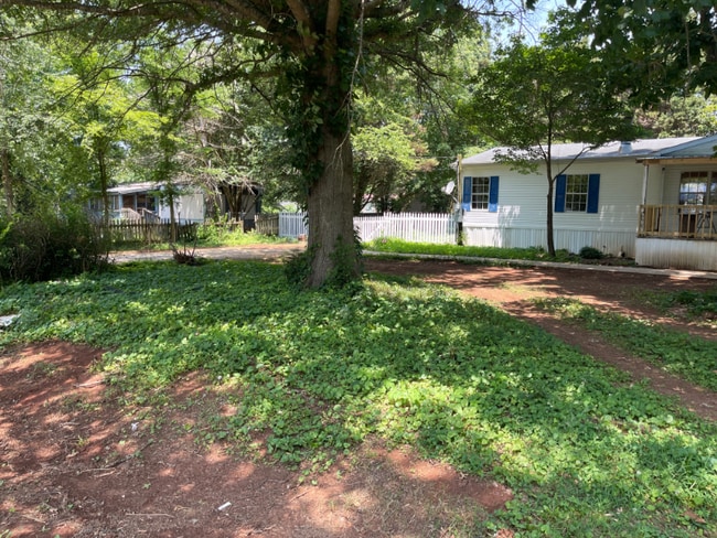 Building Photo - 123 Danridge Dr