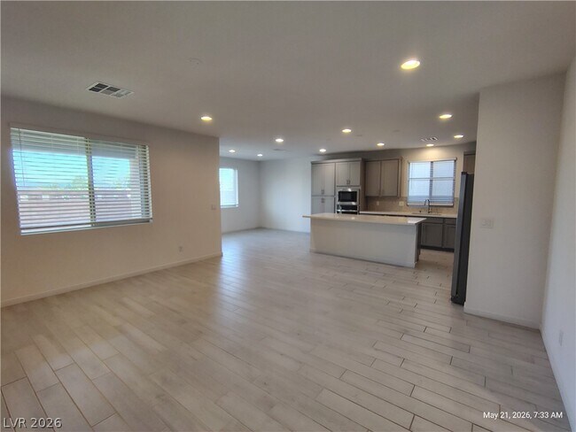 Foto del edificio - 9648 Sunstone Sparkle Ave