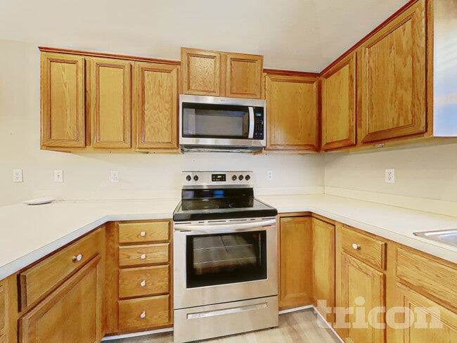 Building Photo - 1220 Idlewood