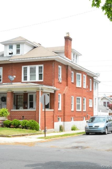 Building Photo - 1227 N 19th St