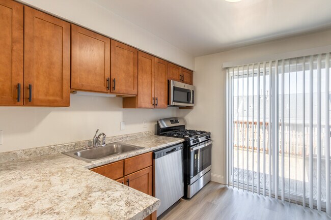 Foto del edificio - Newport Landings Apartment Community