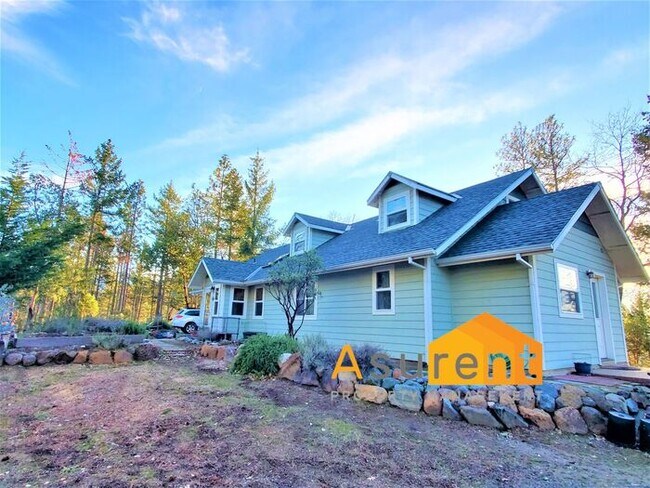 Foto del edificio - One-of-a-kind Property Available Soon!