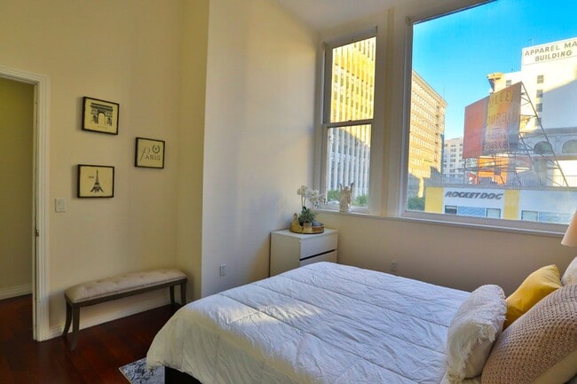 Interior Photo - The Blackstone on 9th and Broadway