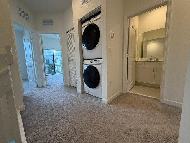 Foto del edificio - 21001 NE 8th Ave